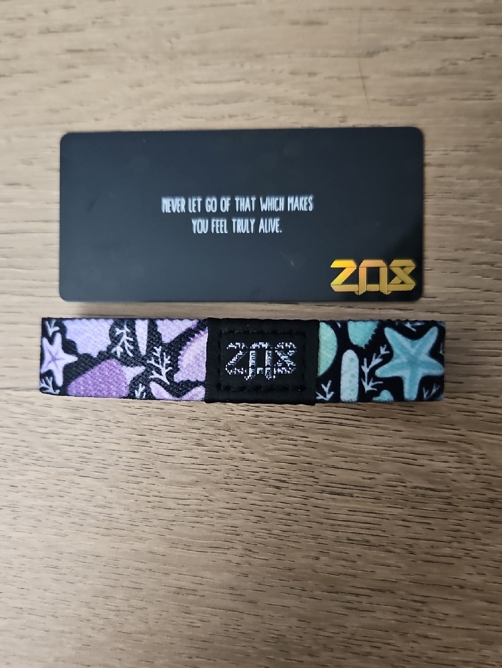 ZOX "STAY WILD, OCEAN CHILD" #439 THE DEEP GOLDIE unredeem collectible wristband - Picture 3 of 7